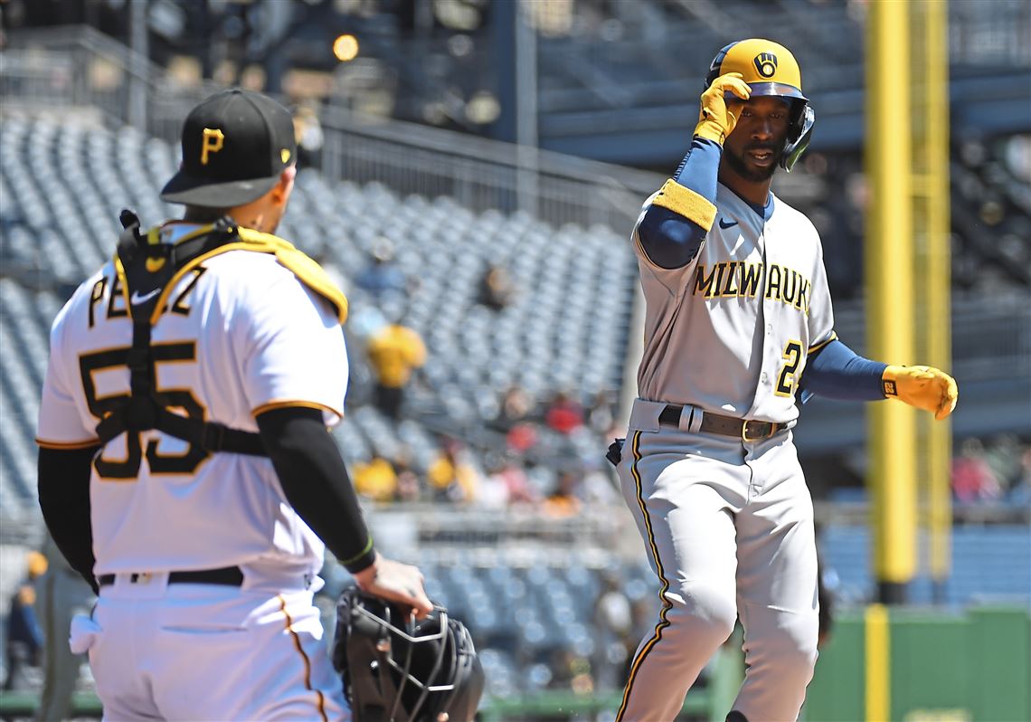 Andrew McCutchen sinks former team as Pirates fall to Brewers