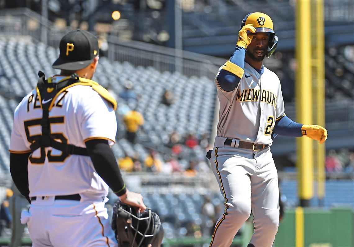 Brewers news: The reason Milwaukee signed Andrew McCutchen