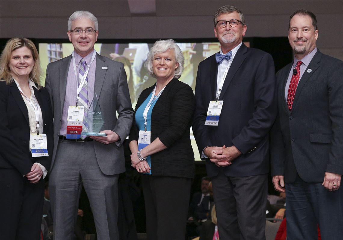 Hampton district garners national award for melding technology and ...