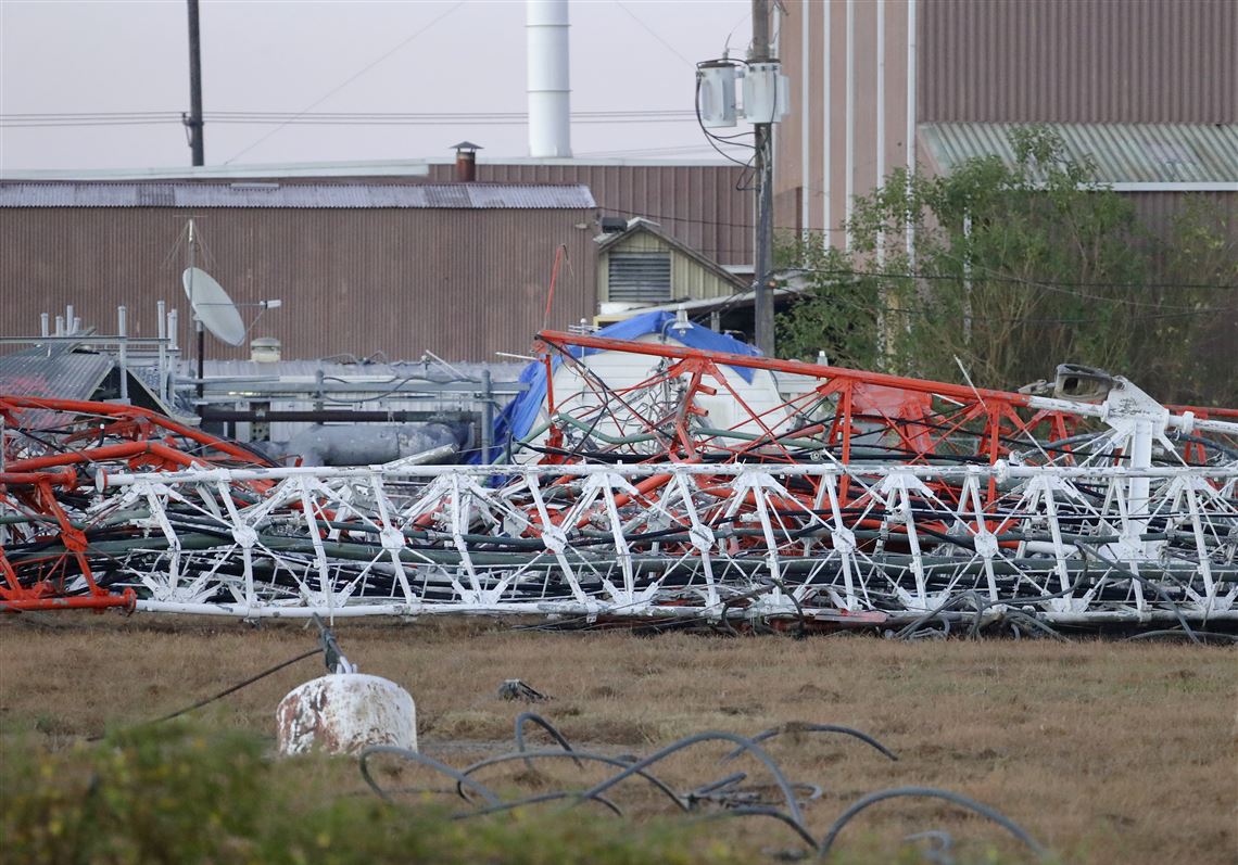 Helicopter crashes into radio tower in Houston, killing 4 Pittsburgh