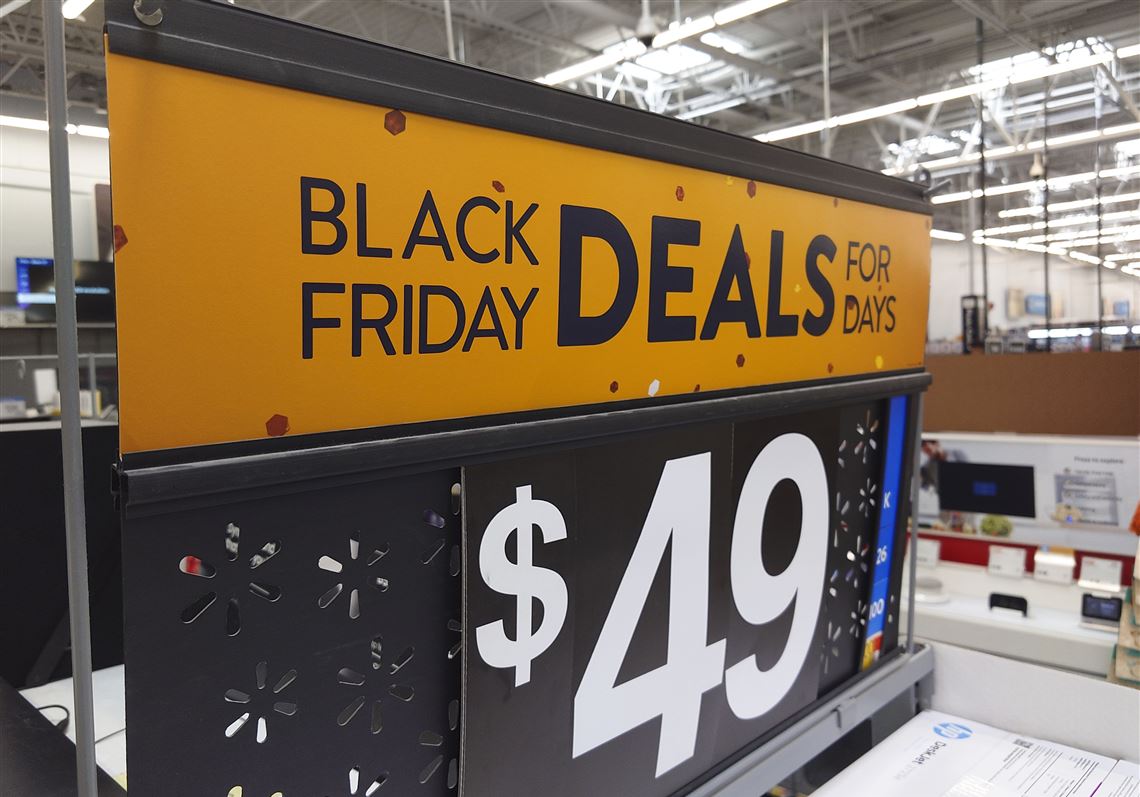 Black Friday shoppers hunt for holiday deals