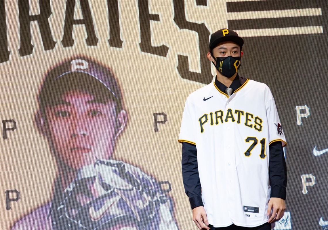 Yoshi Tsutsugo Men's Pittsburgh Pirates Home Jersey - White Authentic