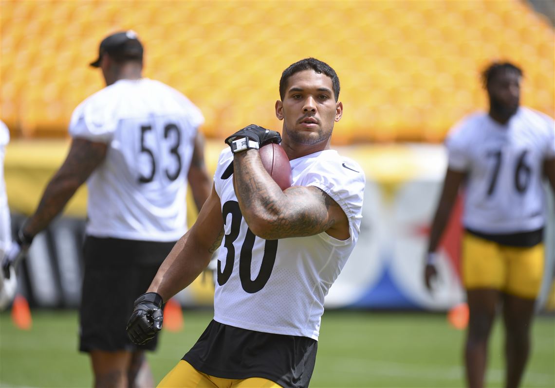 James Conner cancer diagnosis: Steelers RB had 'about a week' to live -  Sports Illustrated