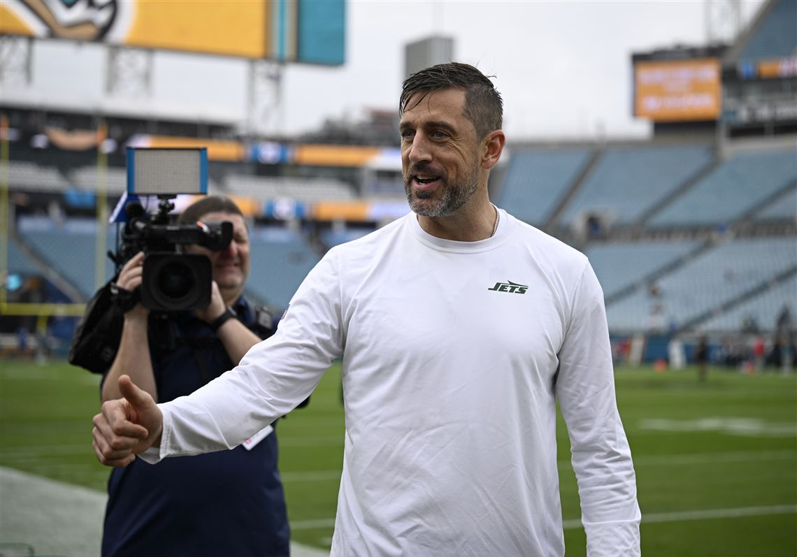 Steelers agree to deal with QB Aaron Rodgers after long wait