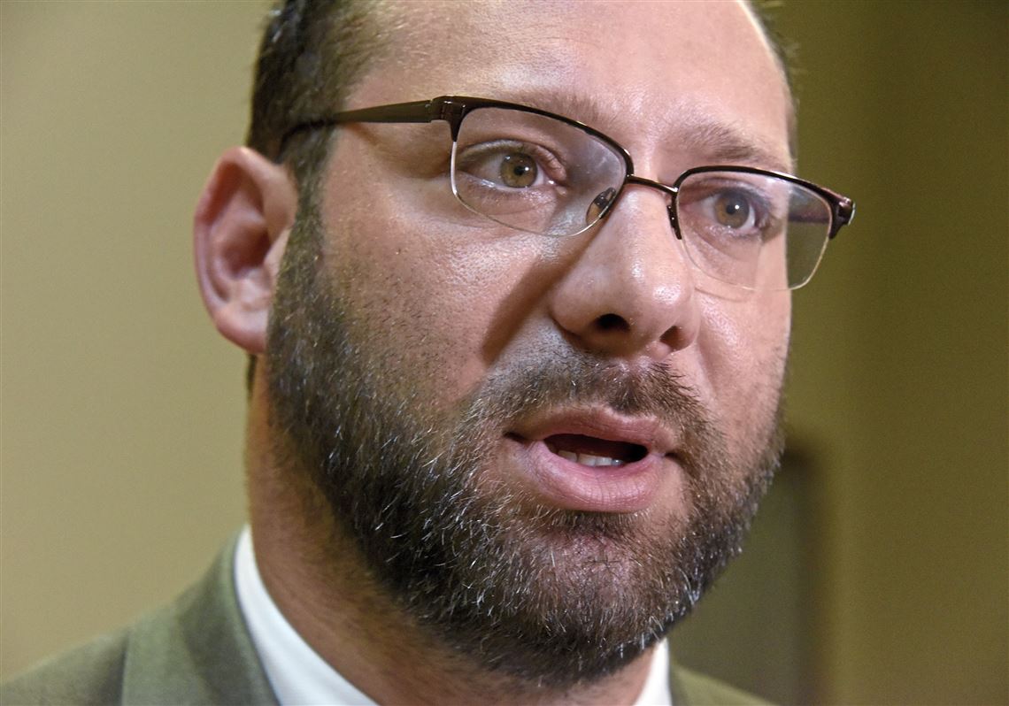 Judge revokes bond for Pittsburgh defense attorney facing trial