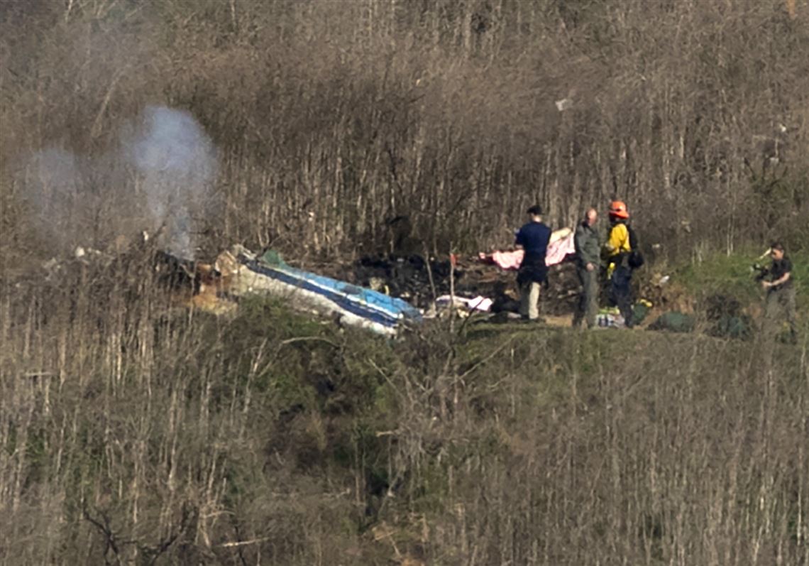 Kobe Bryant S Helicopter Pilot Tried To Climb To Avoid Clouds Before The Deadly Crash Pittsburgh Post Gazette