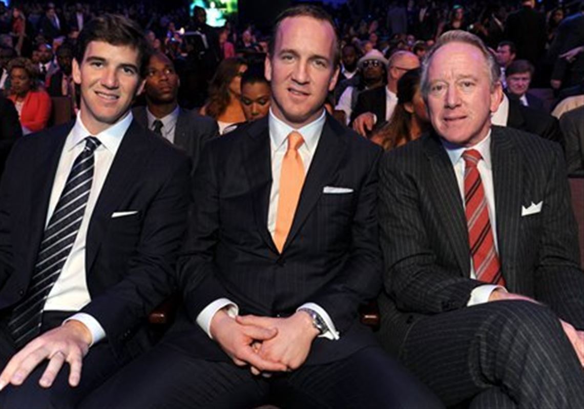 Peyton Manning's recruitment follows in wake of father Archie