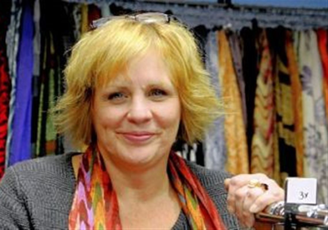 Margie Roa Shop, art, charity make ex-drinker an angel in the Rocks | Pittsburgh ...