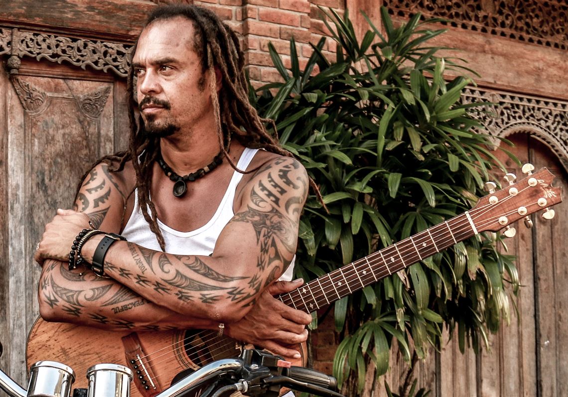 Singeractivist Michael Franti rocks souls with positive energy