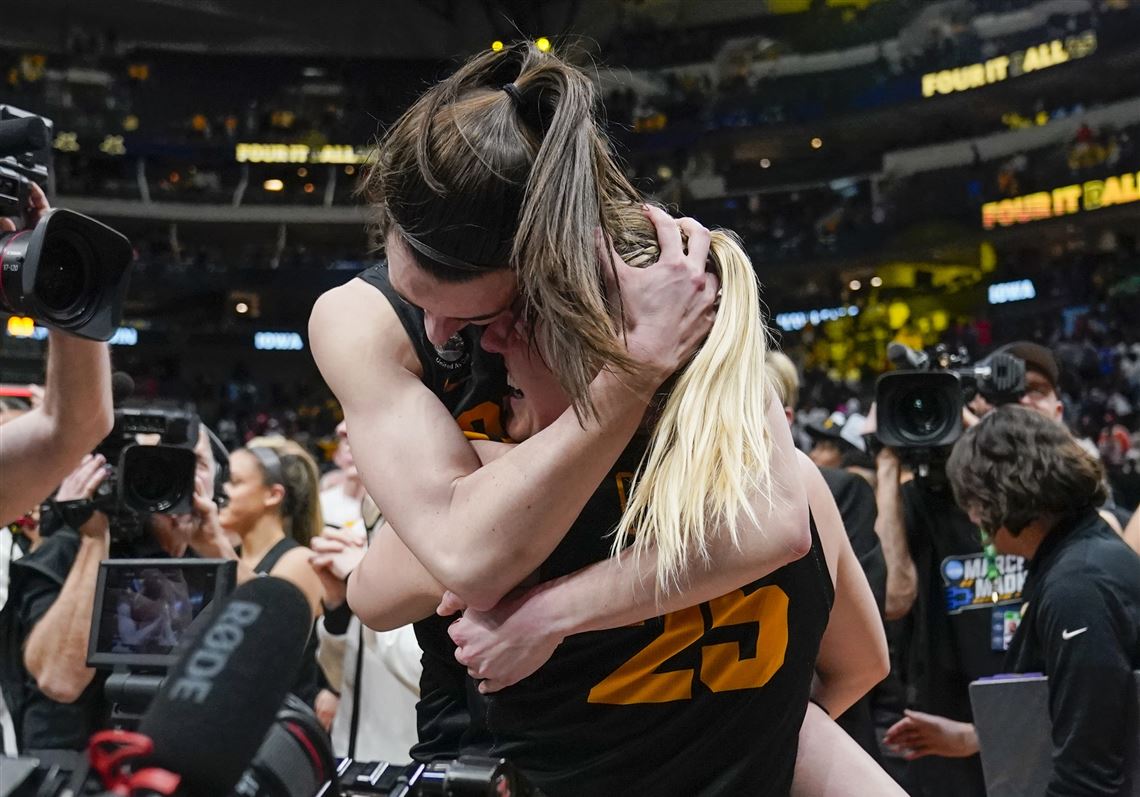 Led by Caitlin Clark, Iowa ends South Carolina's perfect season in