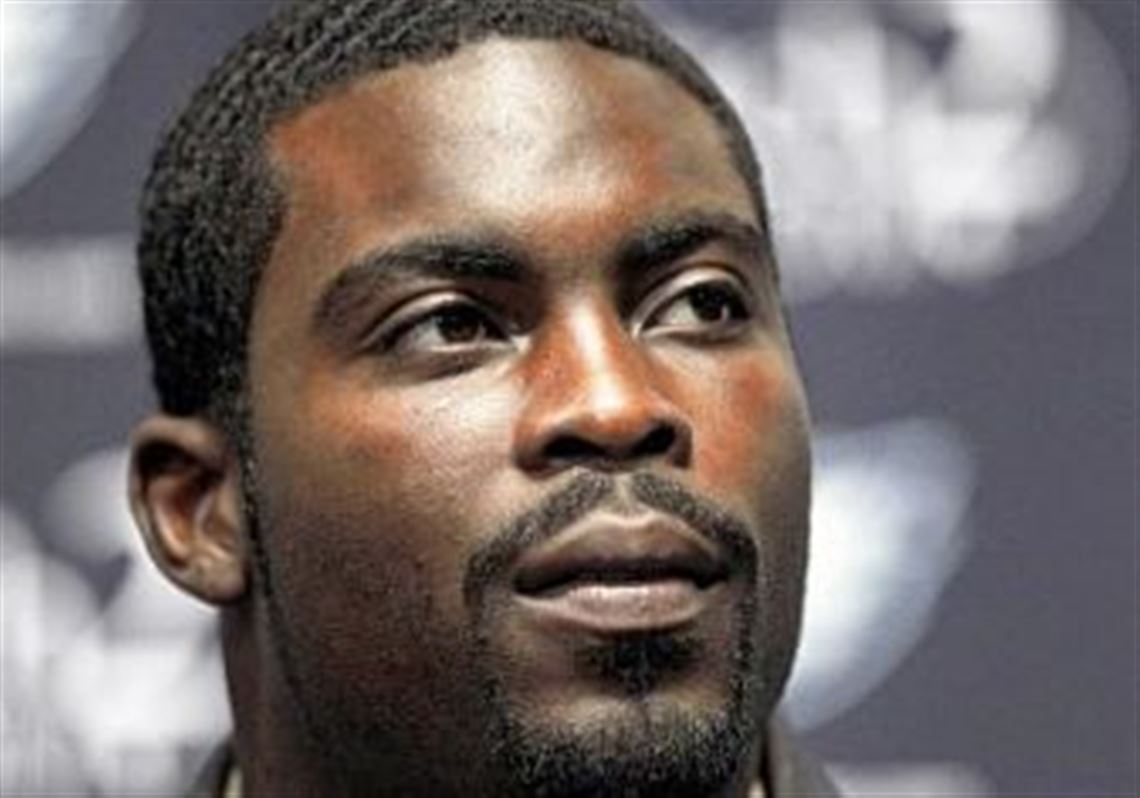 Nfl Commissioner Michael Vick Will Still Be Honored At The