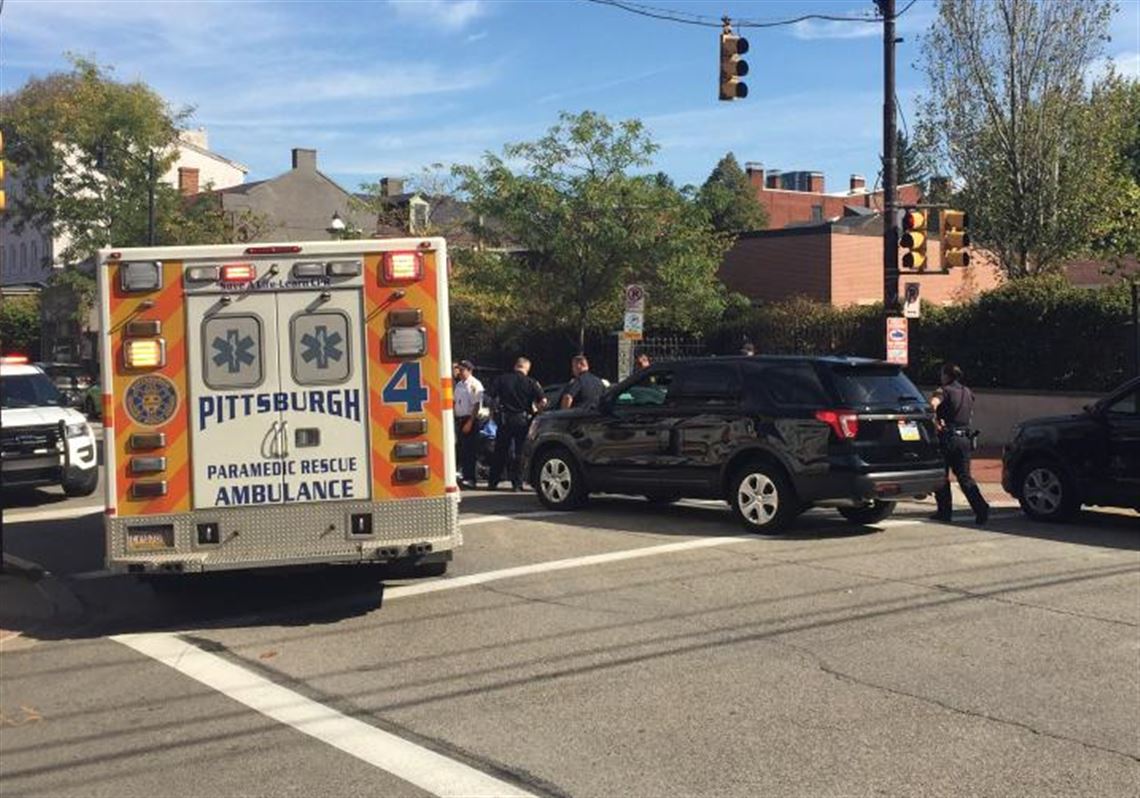 Police pull over driver with gunshot wound in North Side