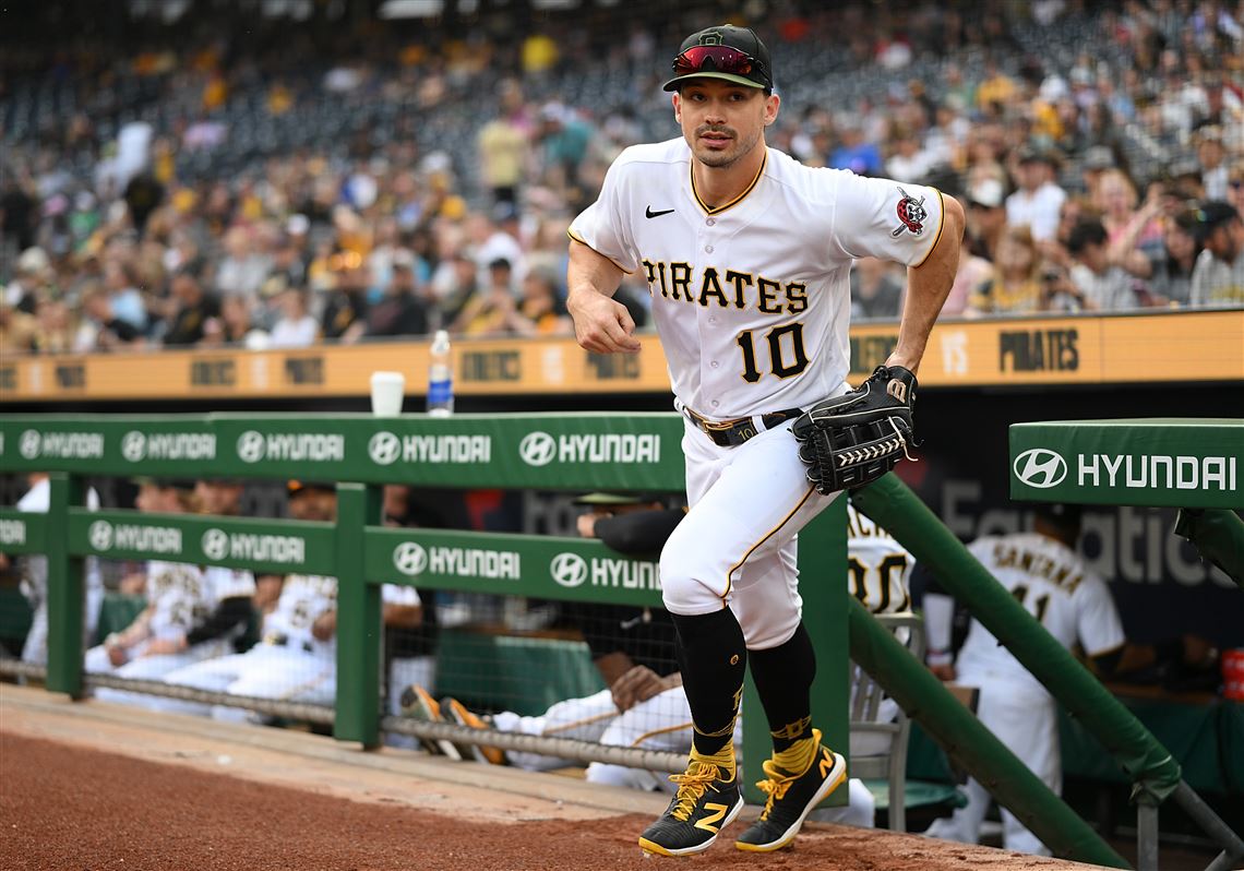 Pirates' Bae Ji-hwan placed on injured list with sprained ankle