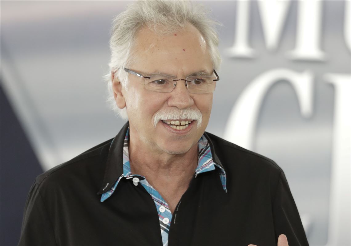 Joe Bonsall, celebrated tenor in country and gospel group the Oak Ridge ...