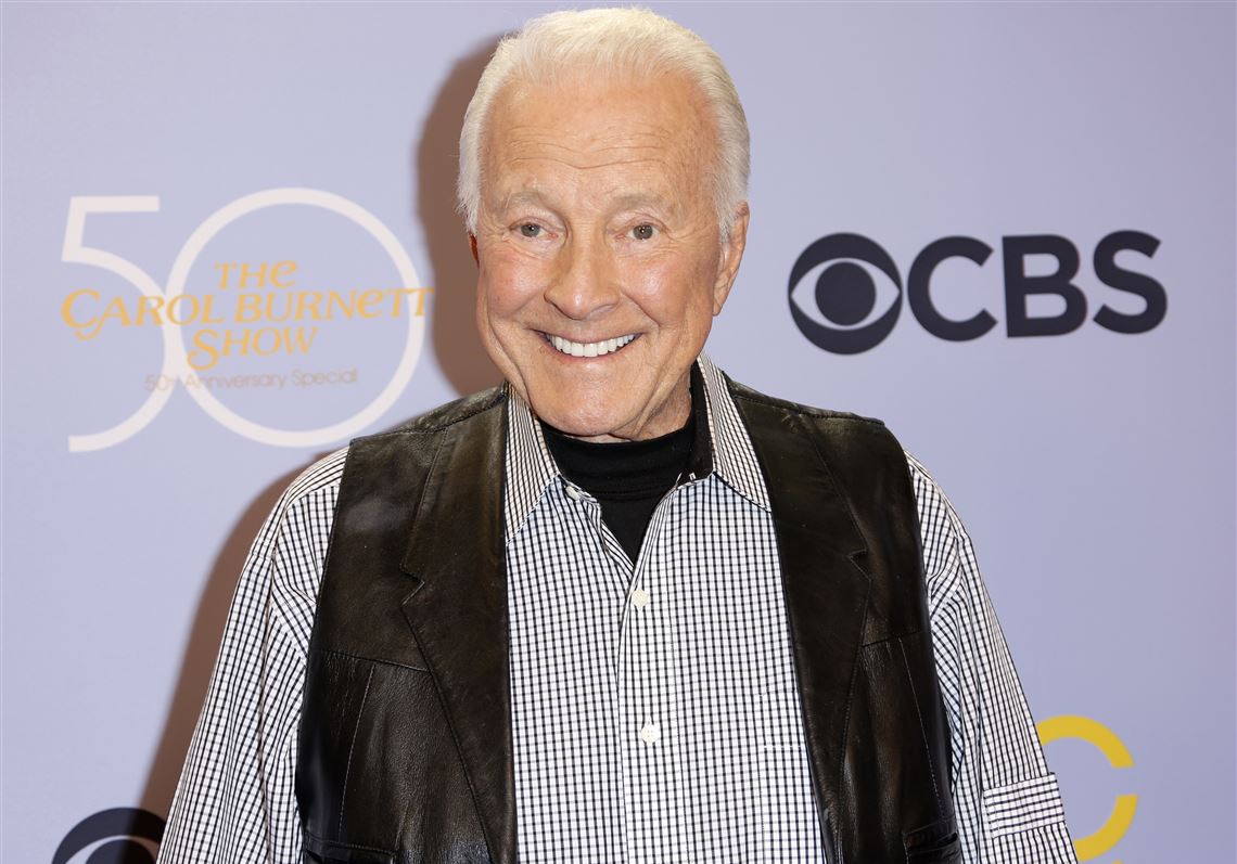 Next photo of Lyle Waggoner