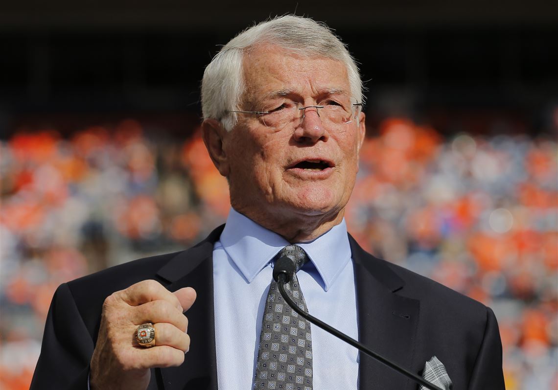 Former Broncos, Falcons, Giants coach Dan Reeves dies at 77