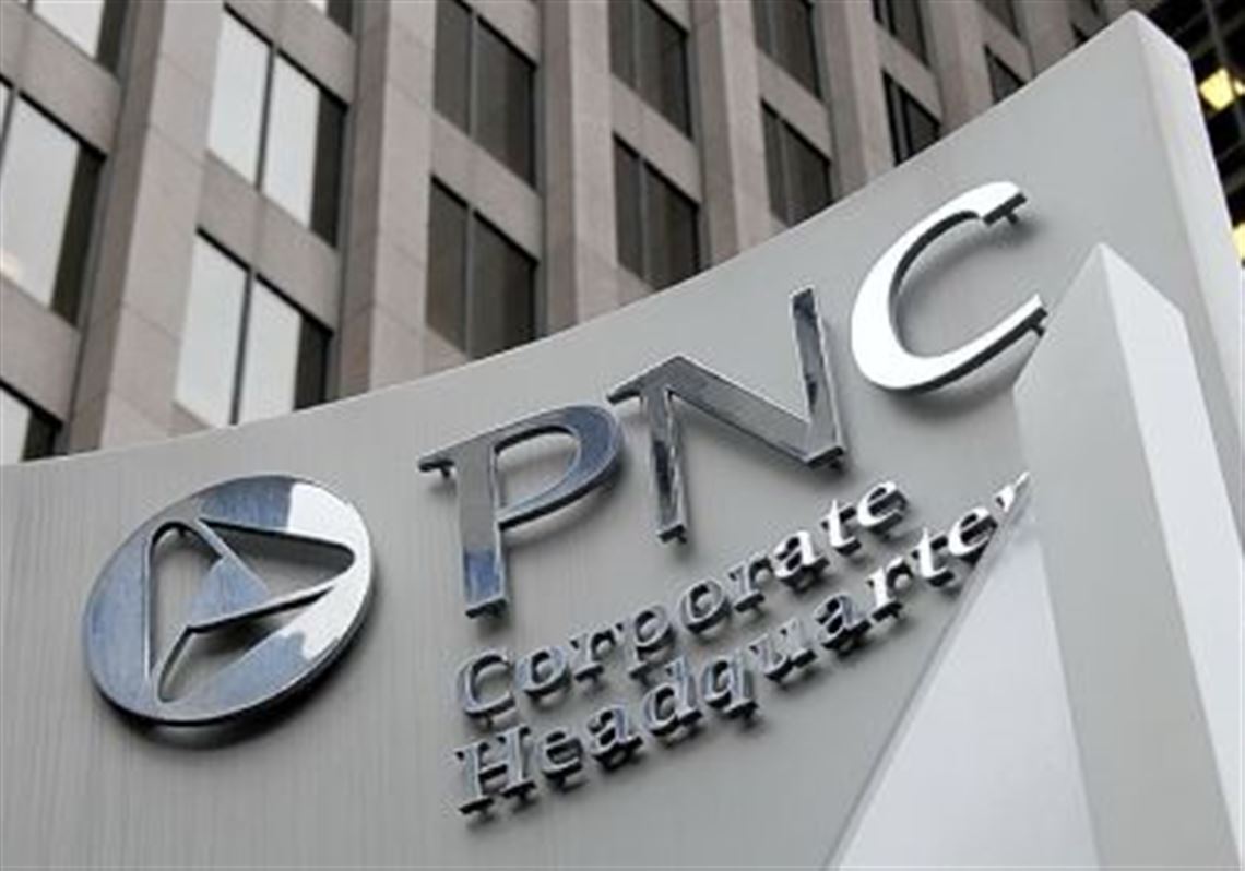 PNC earnings dip in fourth quarter on higher revenue