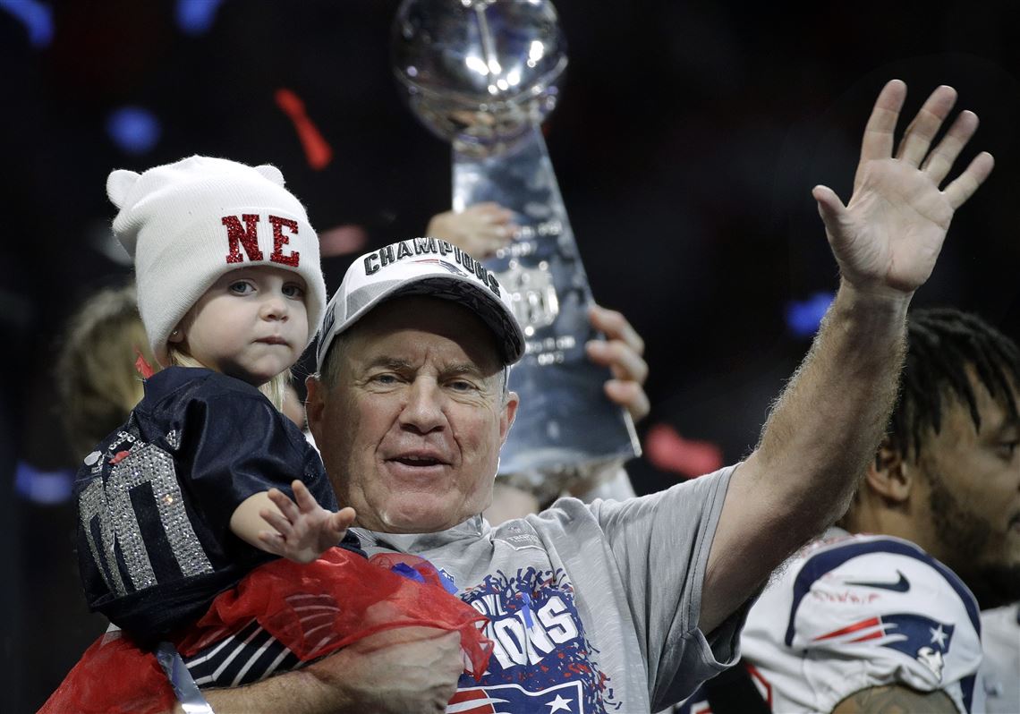 Which sports dynasty is better: '90s Chicago Bulls or head coach Bill  Belichick's New England Patriots?