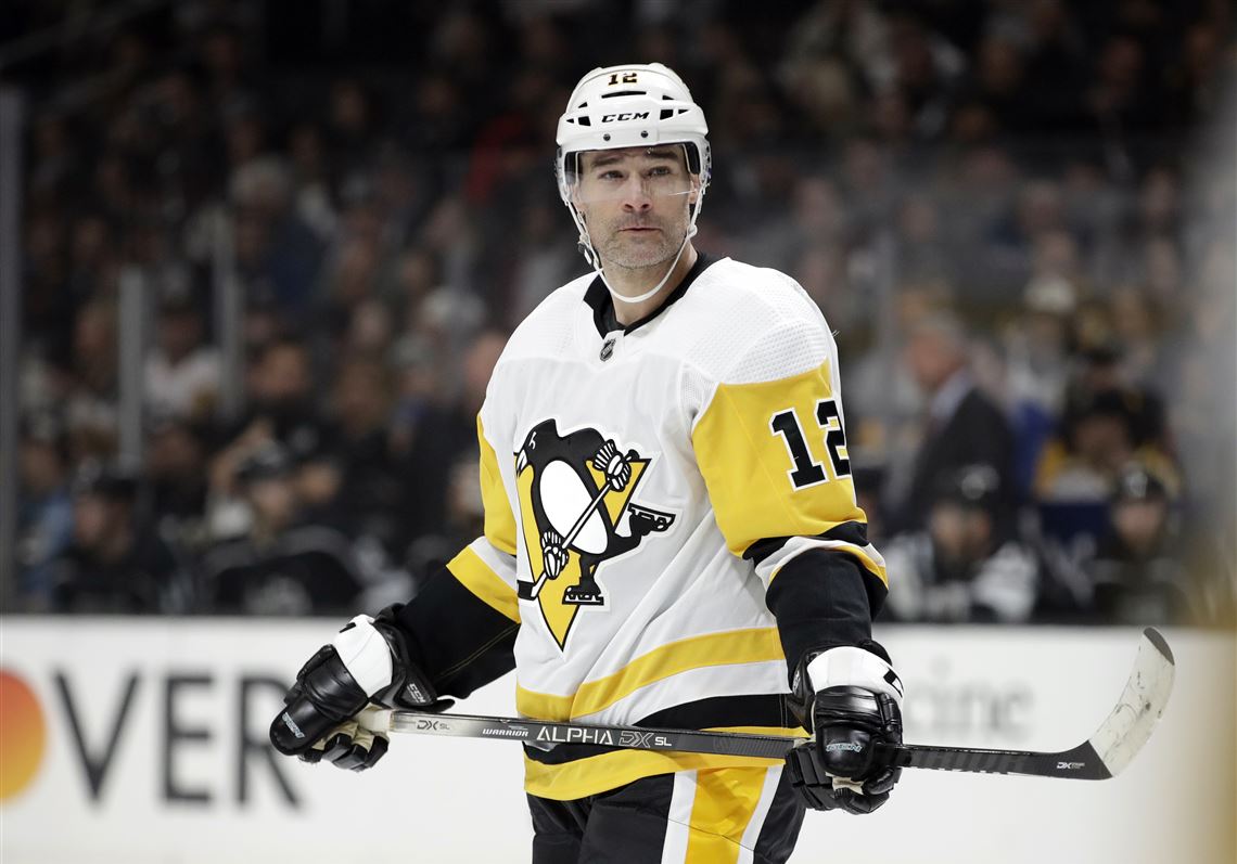 Penguins acquire veteran Patrick Marleau from Sharks