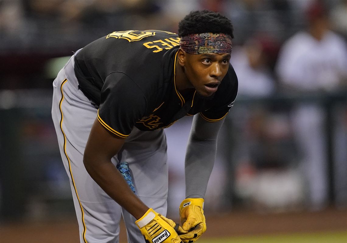 Pirates, Ke'Bryan Hayes agree to eight-year, $70 million contract