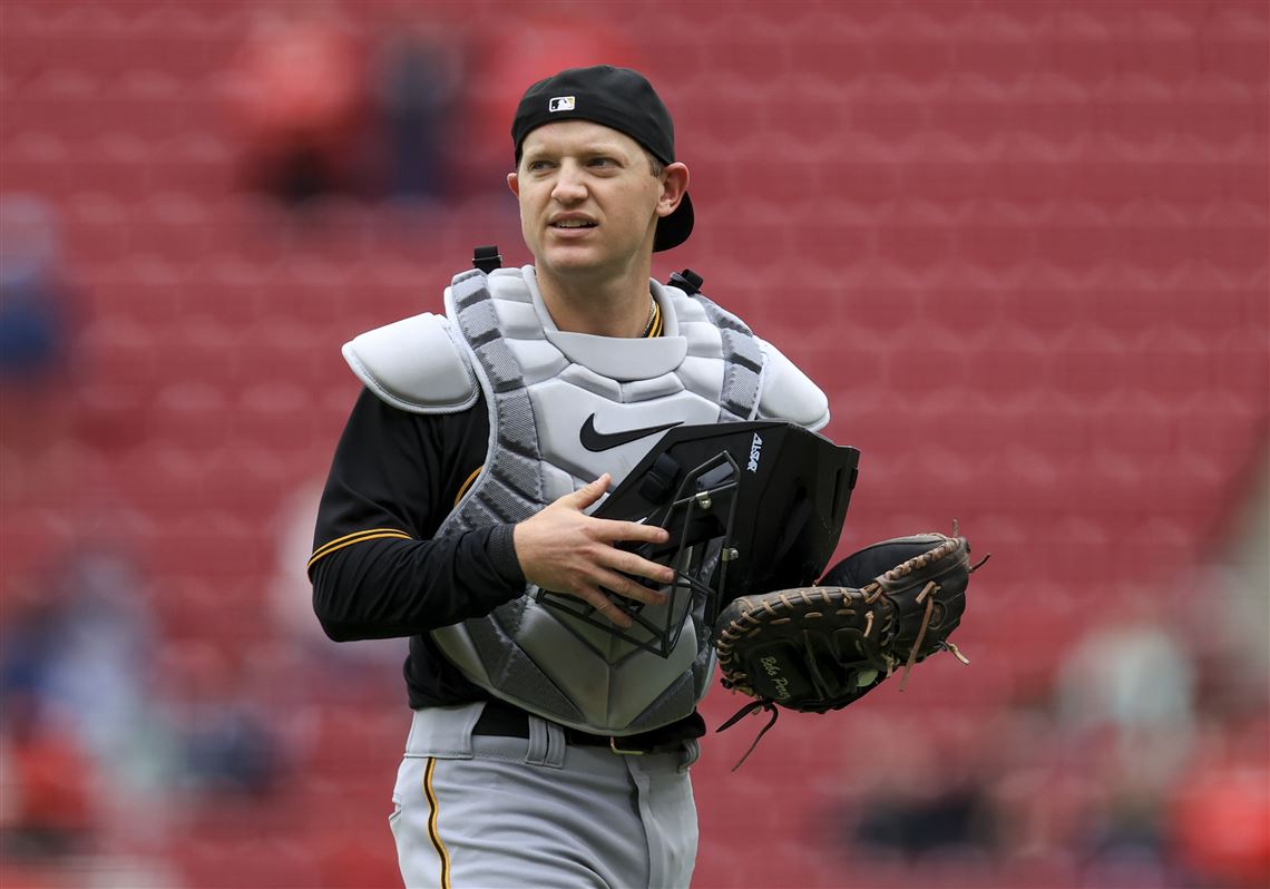 OMG: Tigers' Player Gets Caught Stealing Base In The Most Painful Way  Possible