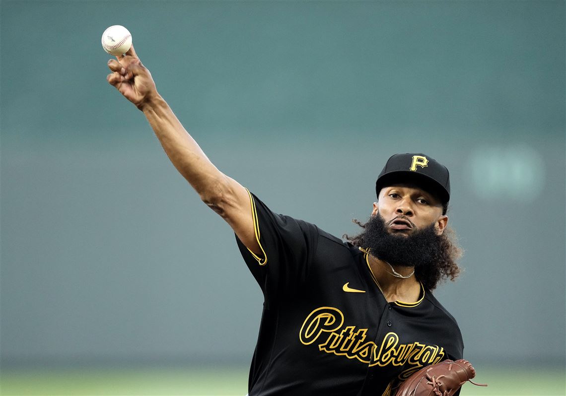 Pirates overcome rain delay, use 8 pitchers to top St. Louis