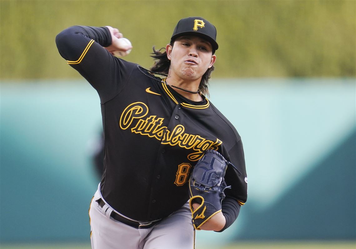 Endy Rodriguez added to Pirates' 40-man roster