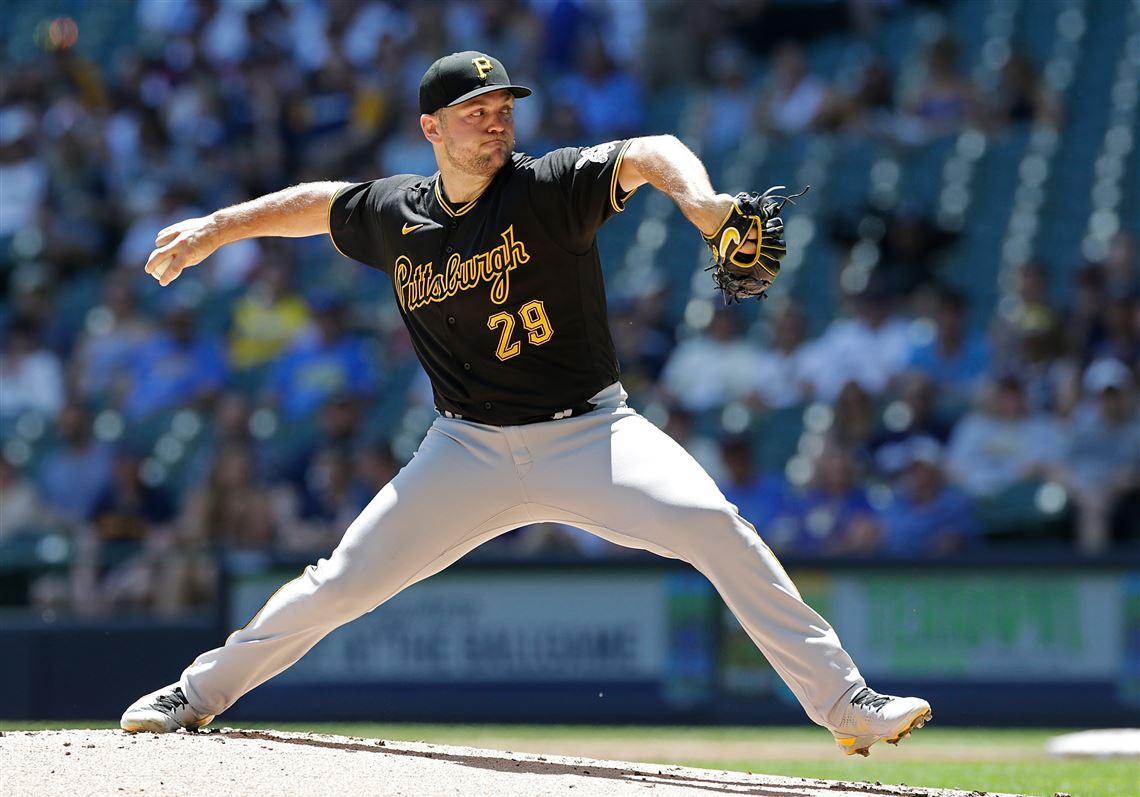 Pitching change proves costly for Pirates in 5-2 loss to Brewers