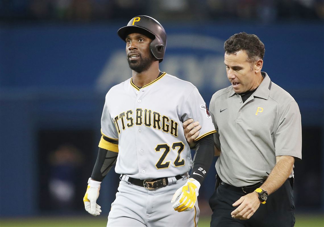 McCutchen dealing with left knee soreness