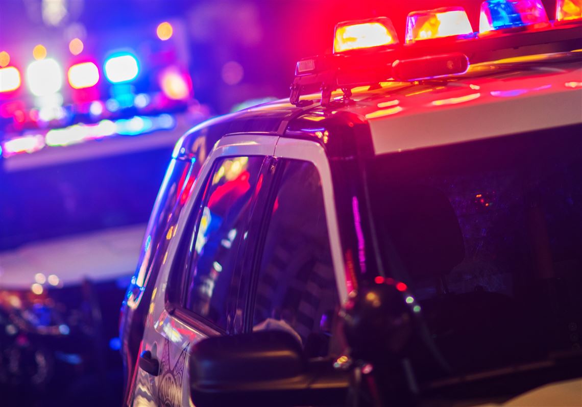 No injuries when car crashes into Subway in New Kensington