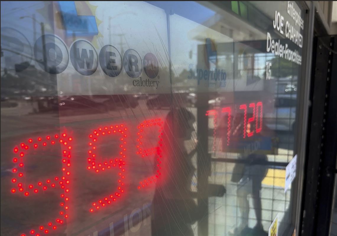 Powerball jackpot soars to $1 billion after no winning ticket is sold