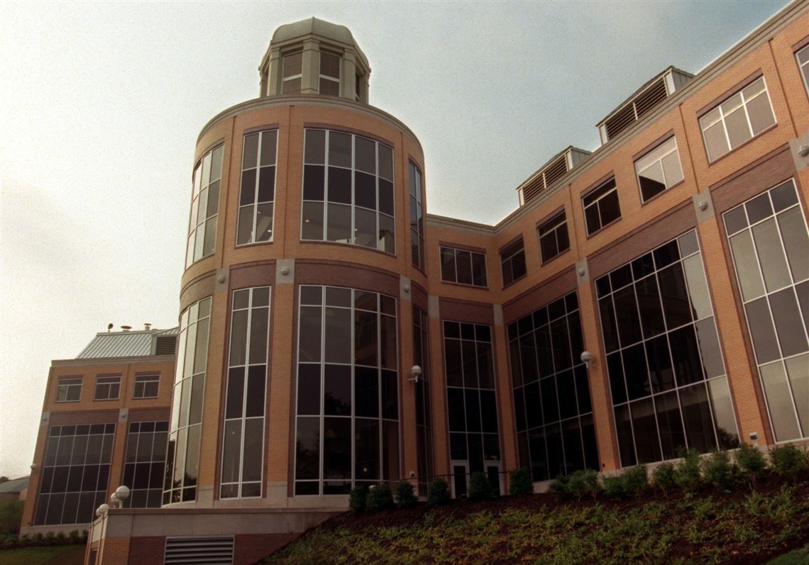 Robert Morris planning to close one school, offer buyouts to administrators