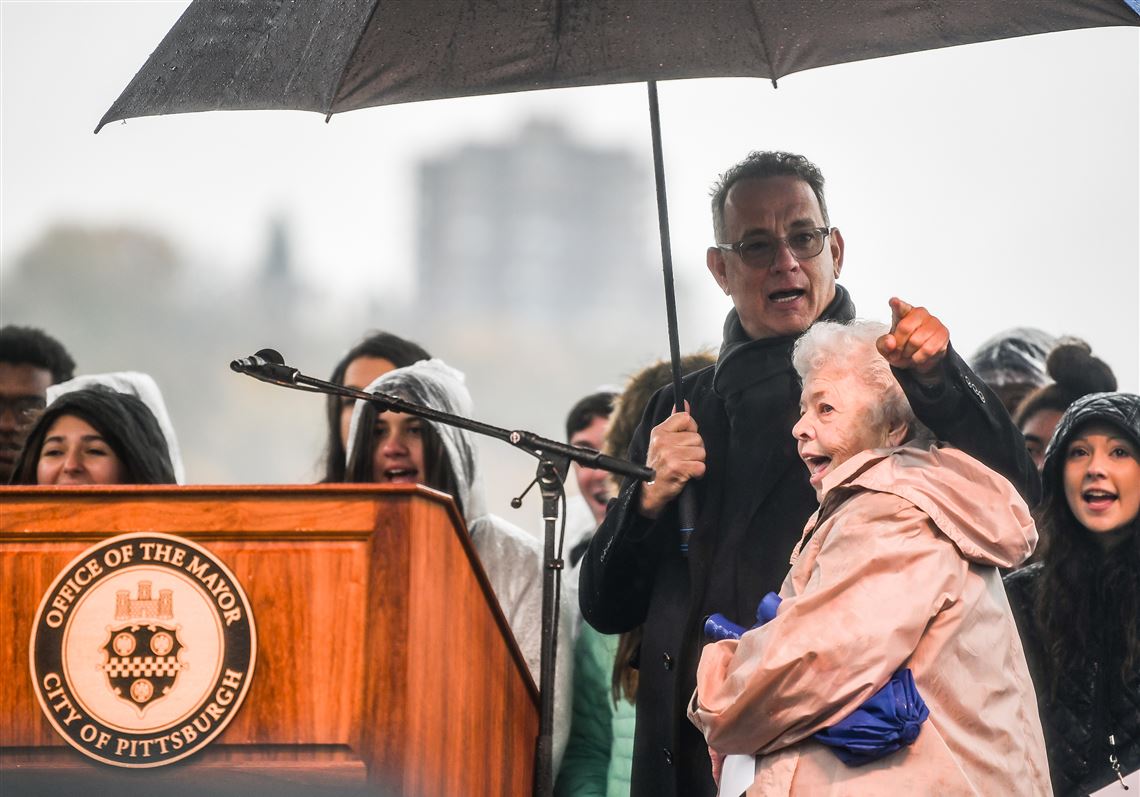 Michael Keaton, Tom Hanks help Pittsburghers mourn Tree of Life victims, celebrate city's strength