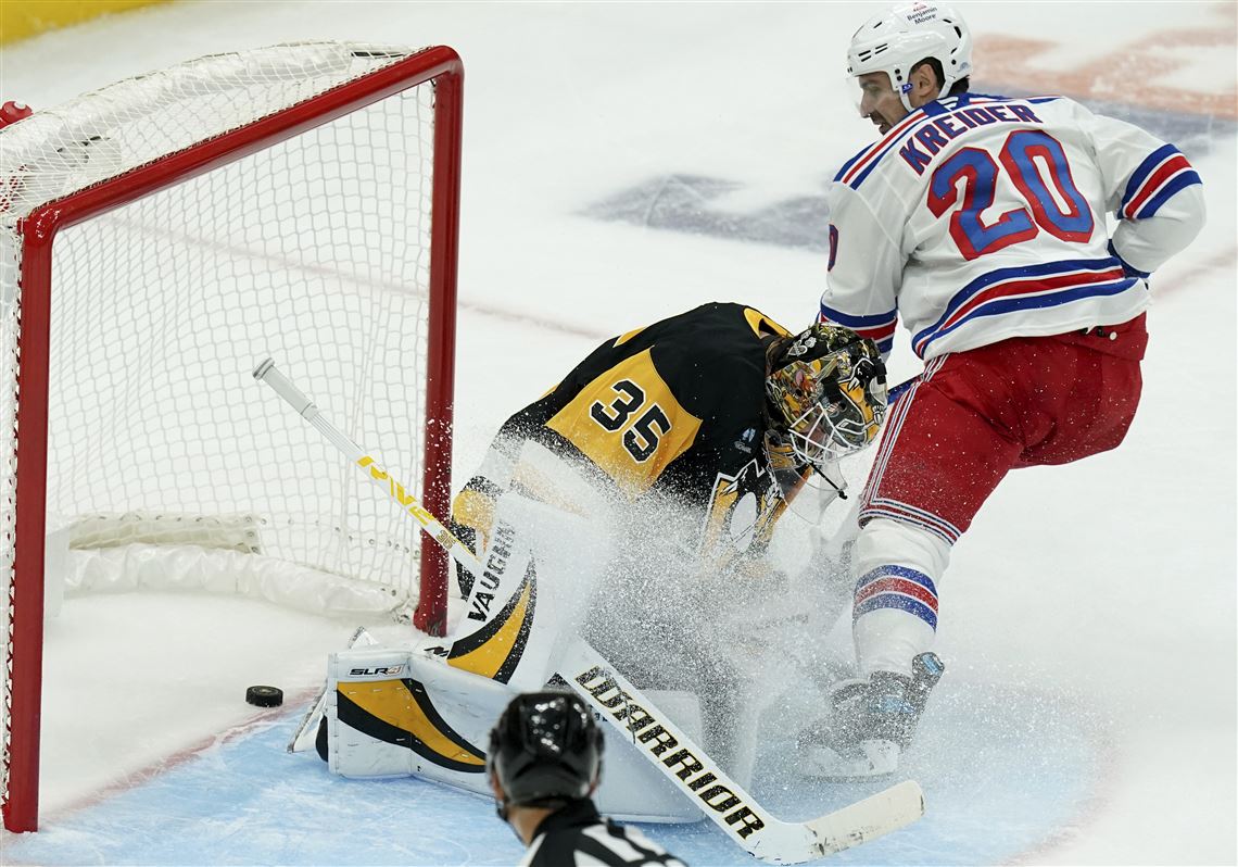 Tristan Jarry getting vocal support from Penguins teammates — but not much help defensively