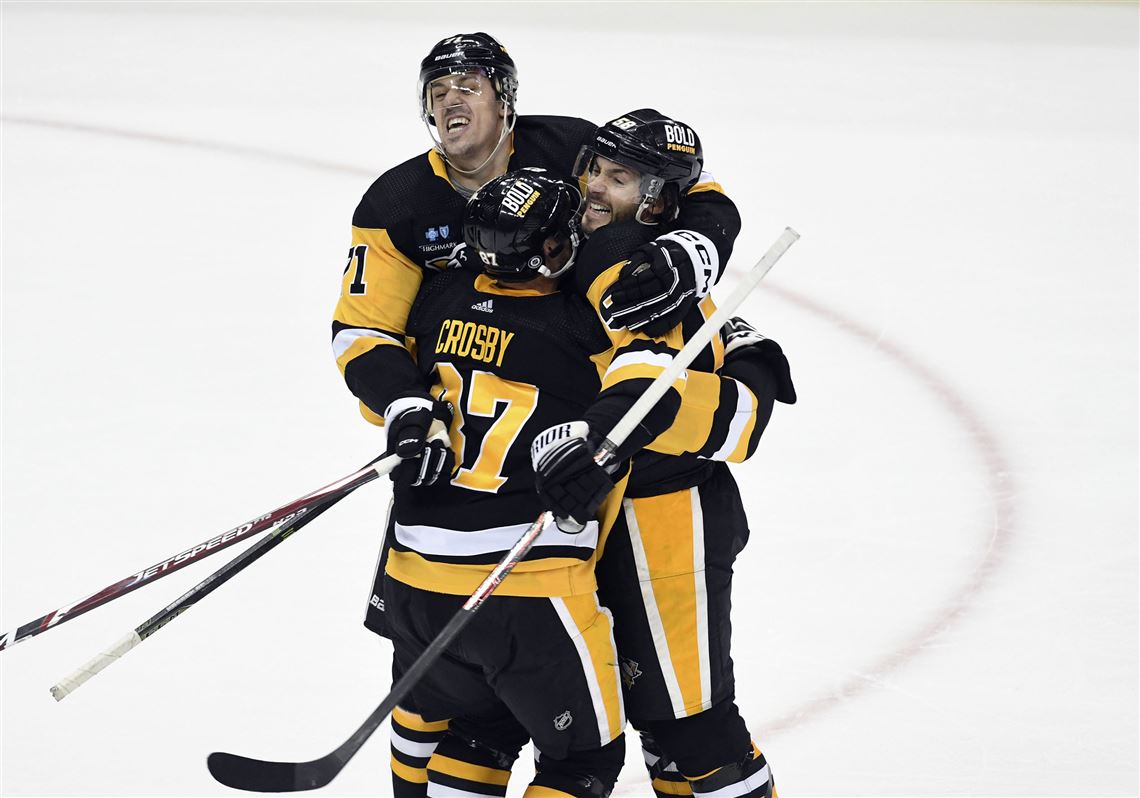 Sidney Crosby Focuses on the Ice Not the Bench Amid Penguins’ Coaching Turmoil