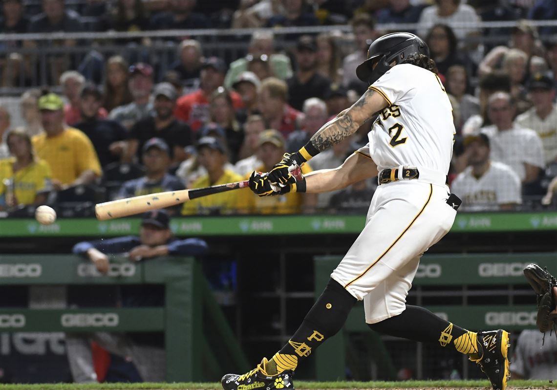 Michael Chavis snaps out of slump with homer as Pirates beat Red Sox