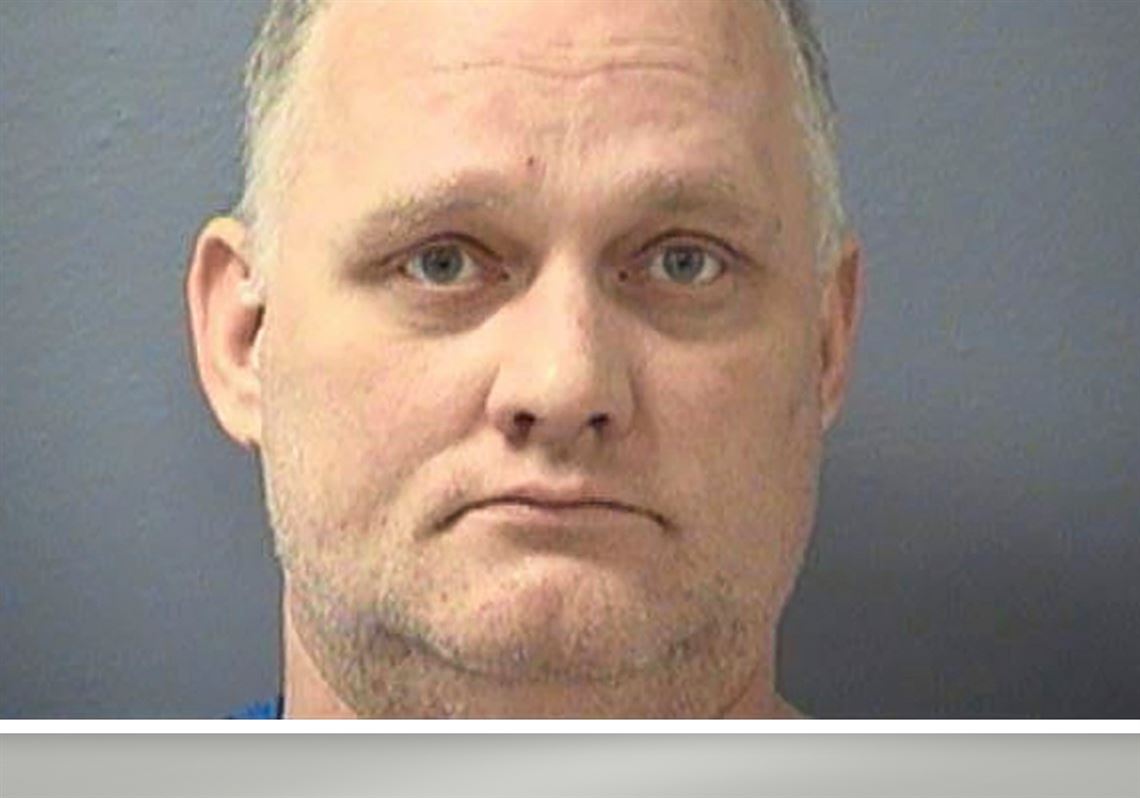 Lawyers for accused Tree of Life shooter seek plea deal