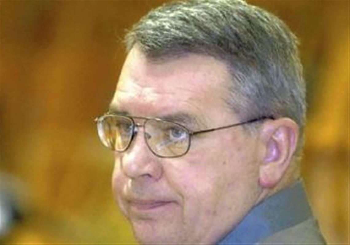 Washington's Faust aims for 16th section title in final season