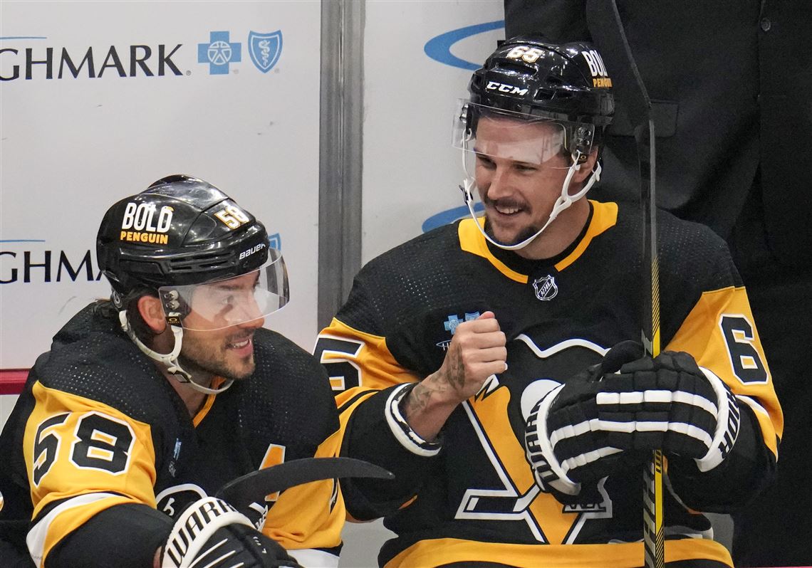 Kris Letang Pittsburgh Penguins signed 8x10 Retro Smile