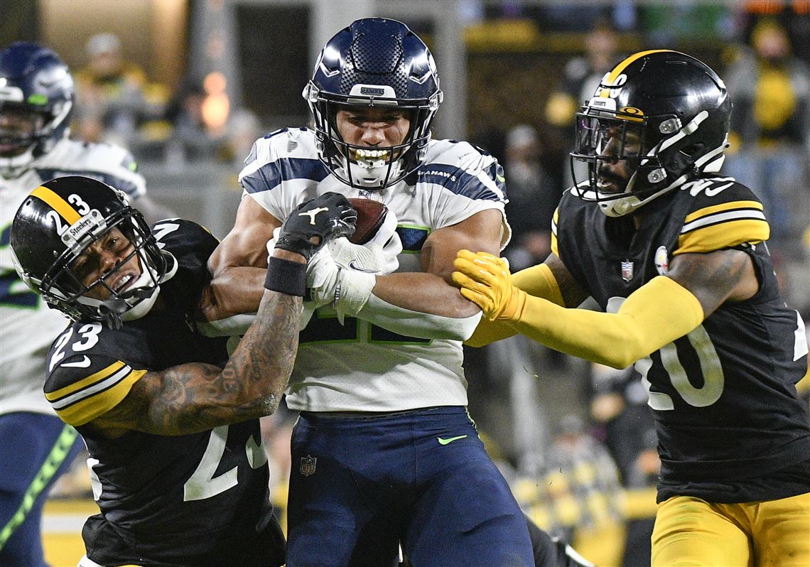 Seattle Seahawks running back Travis Homer (25) during an NFL