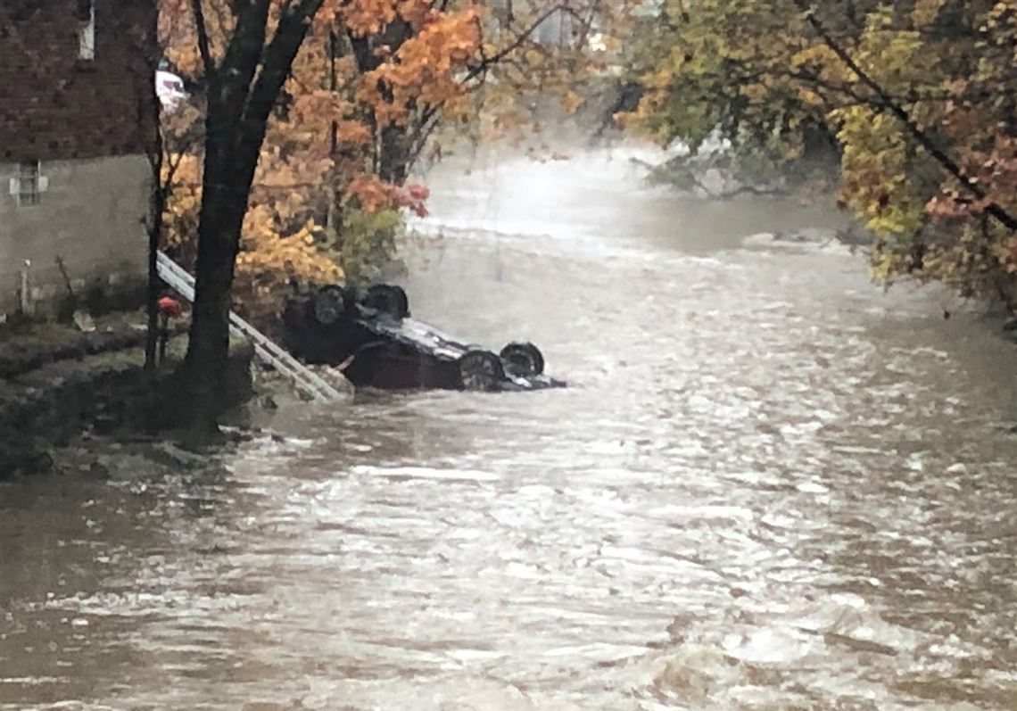 Man, 76, rescued after car overturns into Pine Creek in Shaler