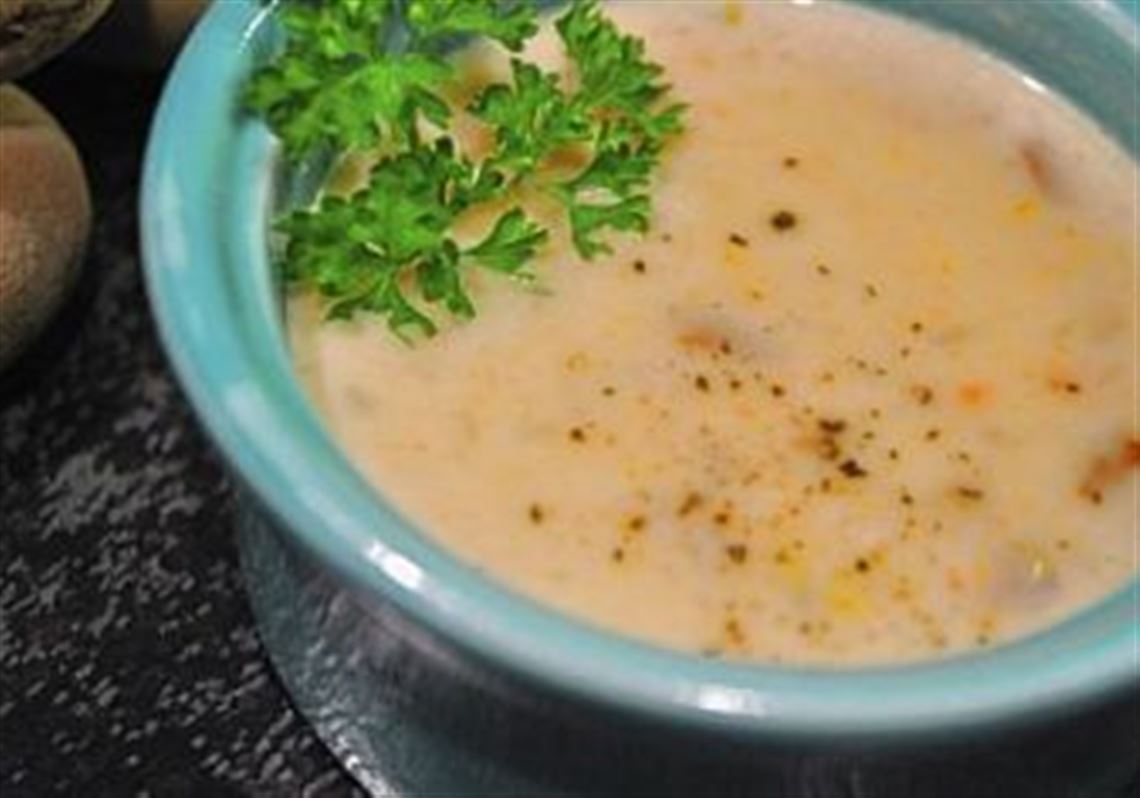 A chef at Eat' n Park won't reveal the chain's secret recipe, but he gives Gretchen McKay a few insider tips to help her create her own version of the Pittsburgh favorite.