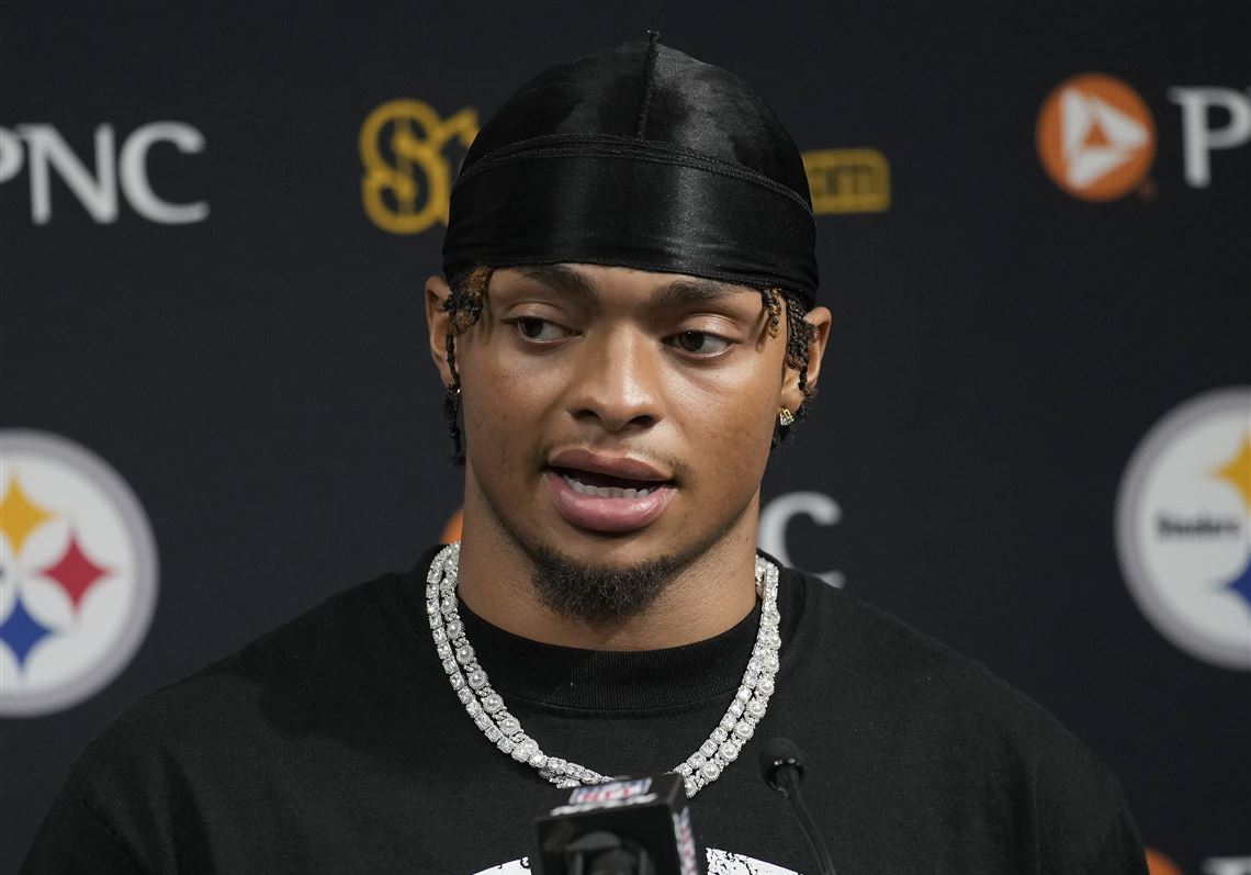 Will Mike Tomlin&rsquo;s QB change hurt Justin Fields&rsquo; confidence 