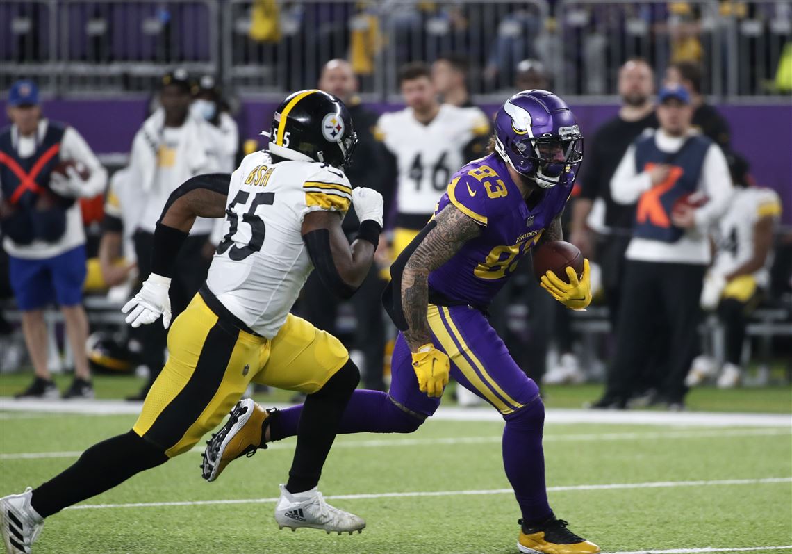 Pittsburgh Steelers linebacker Devin Bush (55) bowls over running