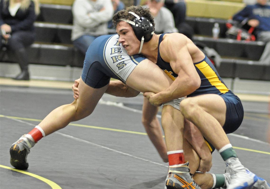 Mt. Lebanon junior Luke Stout wins national wrestling title