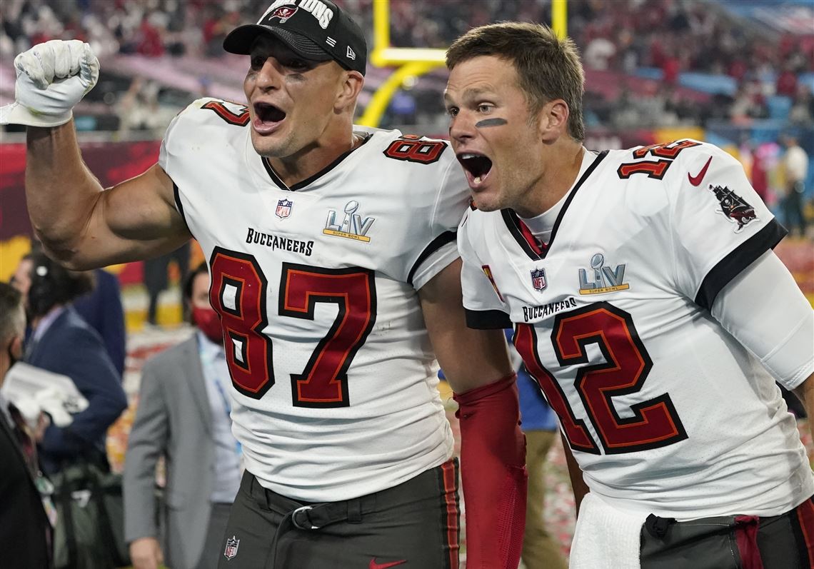 Tom Brady wins Super Bowl No. 7 as Buccaneers beat Chiefs, 31-9