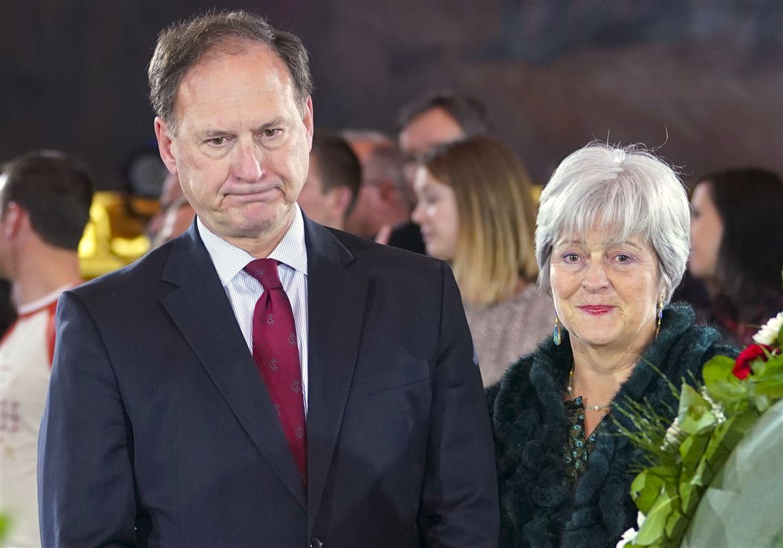 Report: Second flag carried by Jan. 6 rioters displayed outside house