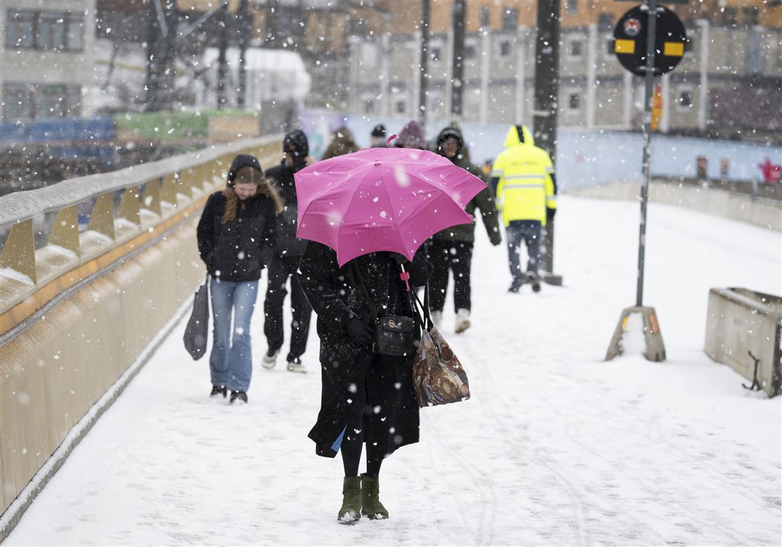 Deadly severe weather roars through several states, spawning potential ...