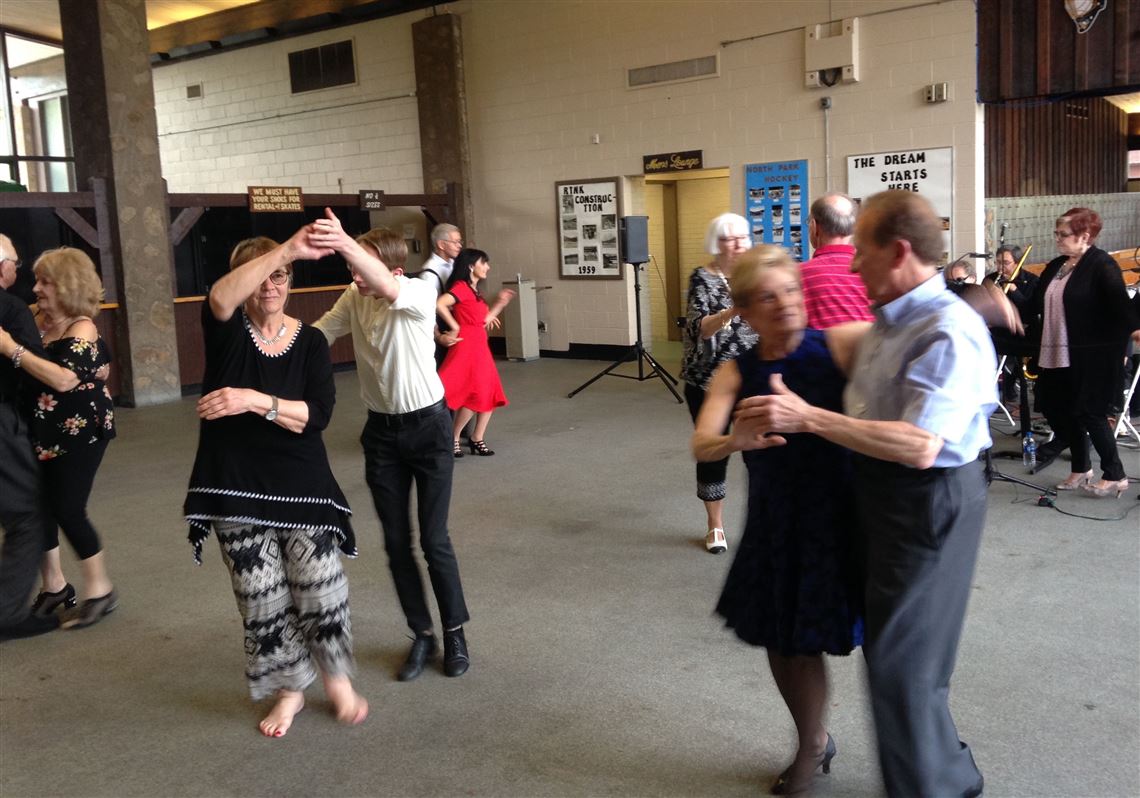 Walkabout: Swingtet 8 enlivens dance floor in first gig of 2019