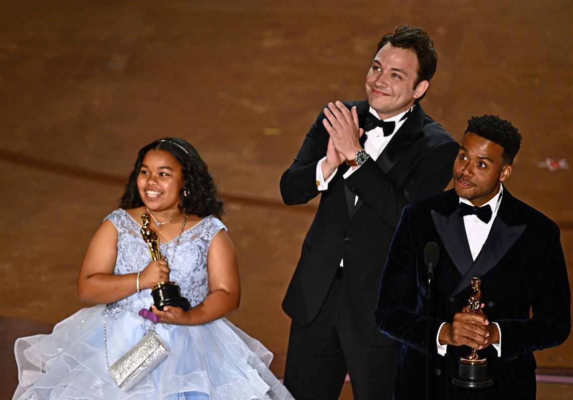 LA Times wins first Oscar for 'The Last Repair Shop,' about LAUSD music  program | Pittsburgh Post-Gazette